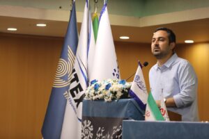 دکتر رضا نویدی‌ نکو